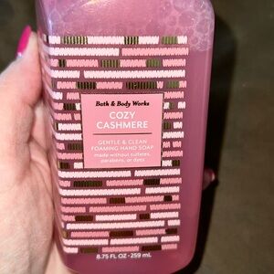 NWT B&BW Cozy Cashmere Gentle & Clean Foaming Hand Soap